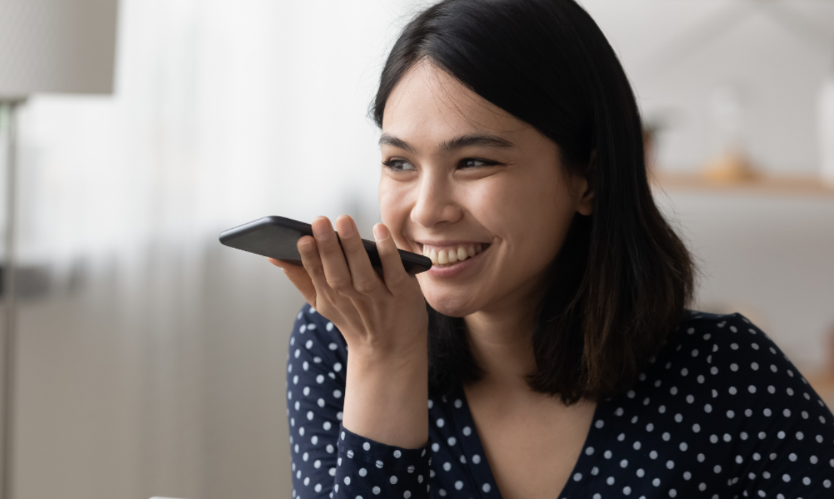 The Role of Voice Assistants in Shaping Customer Experience: Opportunities and Challenges